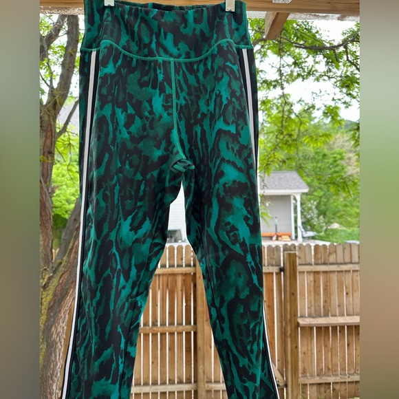 Pam & Gela Ocelot Curved Hem leggings tights green black size medium - Picture 9 of 16